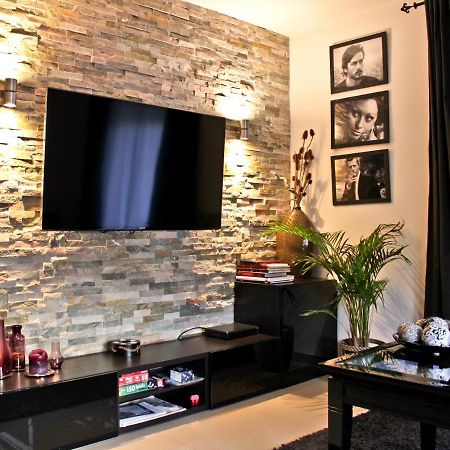 Luxus City Apartamento Metzingen  Exterior foto