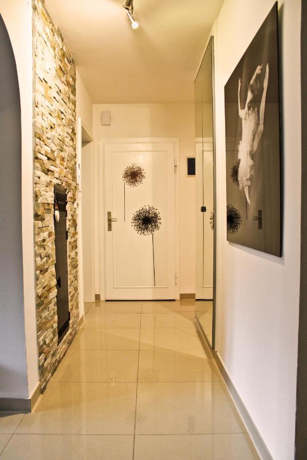 Luxus City Apartamento Metzingen  Exterior foto